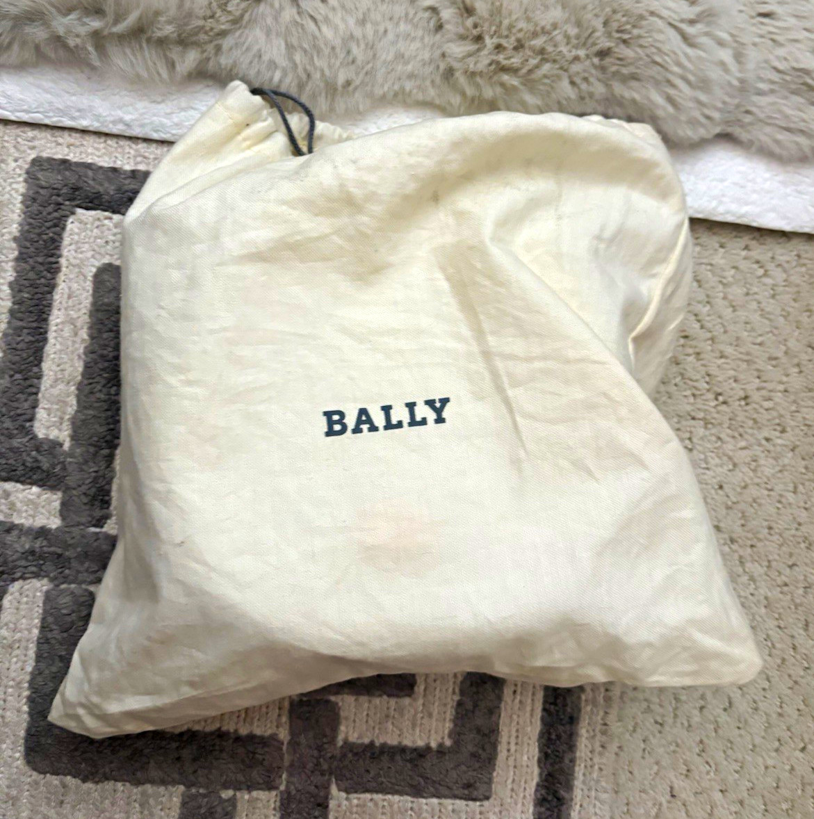 Bally White Half Moon Crossbody Bag Gold Hardware Adjustable Strap Dust Bag