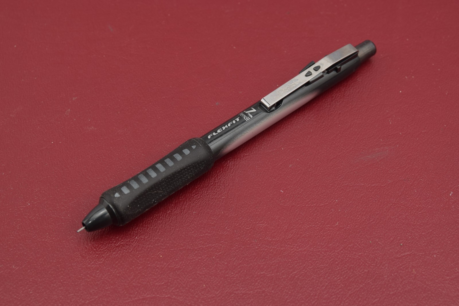 VINTAGE Pentel FlexFit Mechanical Automatic Pencil - 0.5mm Black PW27BPF VINTAGE Pentel FlexFit Mechanical Automatic Pencil - 0.5mm Black PW27BPF
