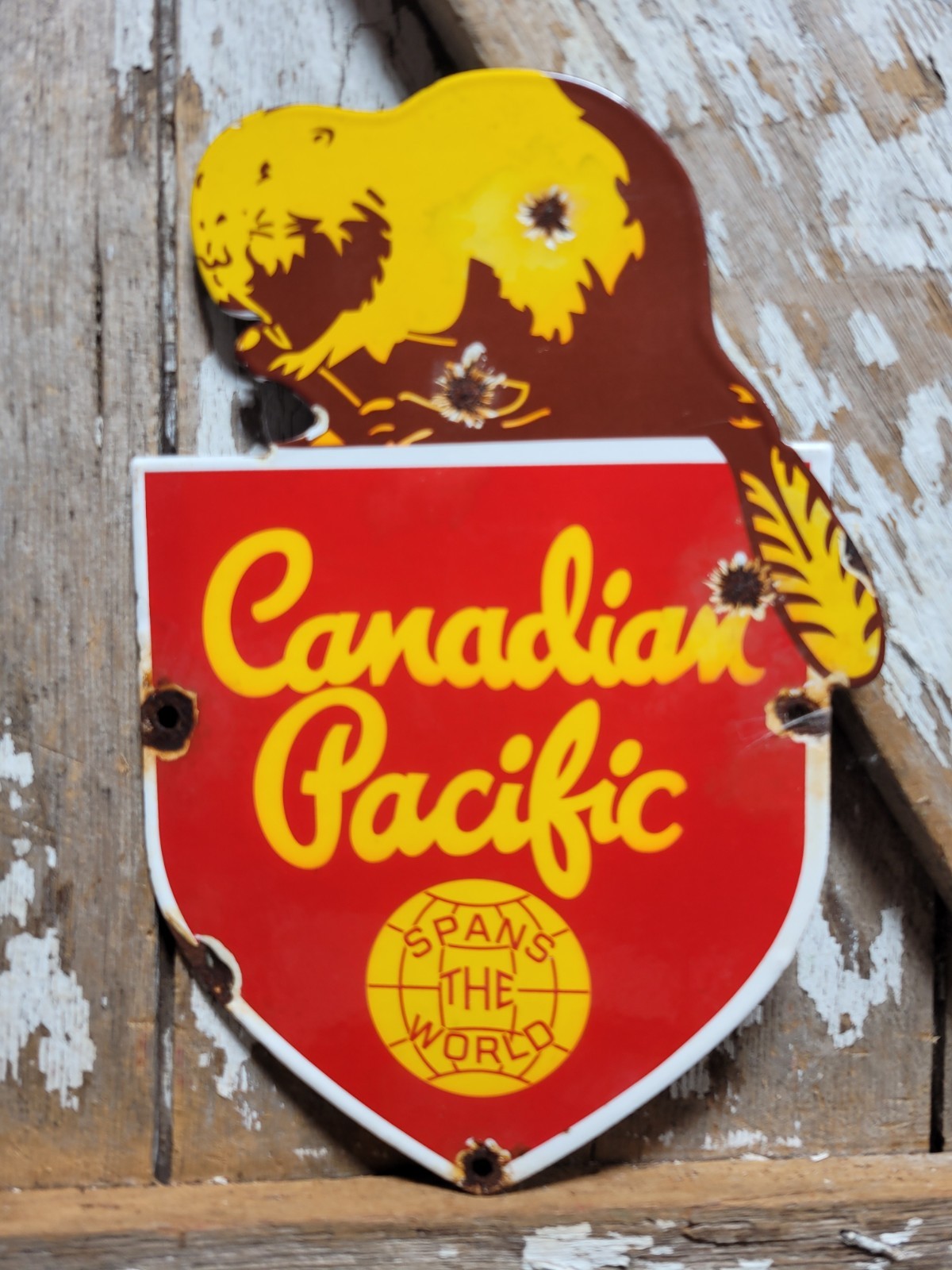 VINTAGE CANADIAN PACIFIC RAILWAY PORCELAIN SIGN OLD TRAIN RAILROAD CANADA BEAVER