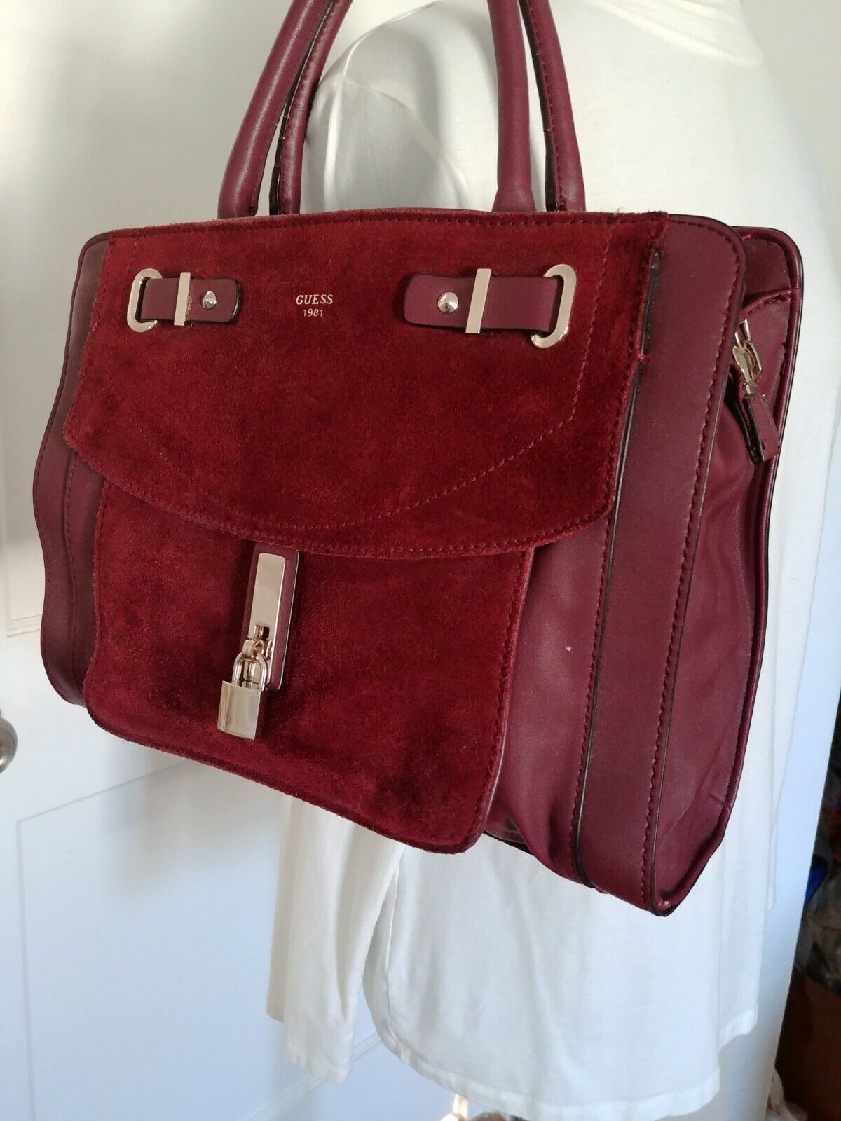 Authentic GUESS 1984 Leather Buckle Purse Hobo Handbag Satchel Tote Lock & Key