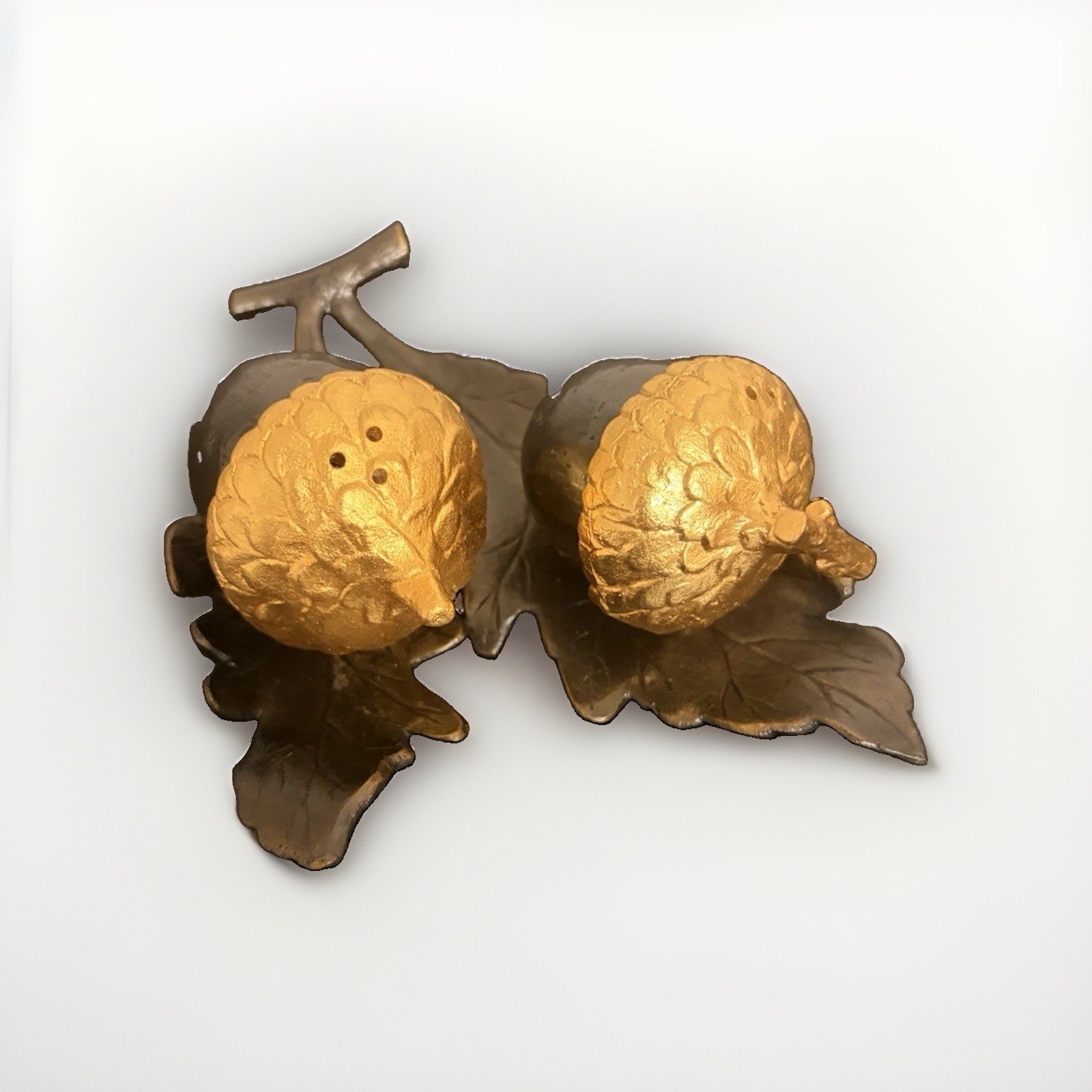 Vintage Michael Aram Oxidized Bronze Acorn Salt & Pepper Shakers w/ Gold Accents Vintage Michael Aram Oxidized Bronze Acorn Salt & Pepper Shakers w/ Gold Accents