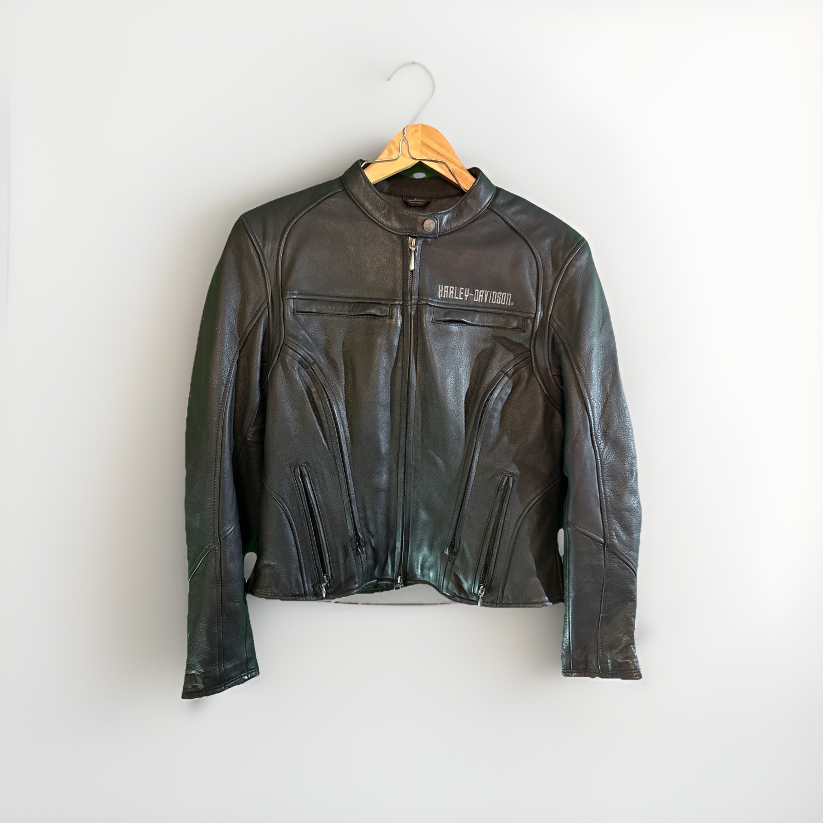 Official Harley Davidson women’s leather jacket