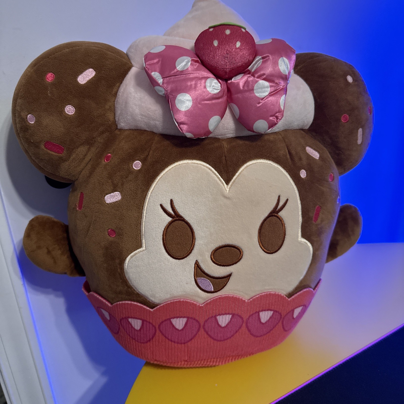 Disney Munchlings Baked Treats Wild Strawberry Cupcake Minnie Mouse 16” Plush