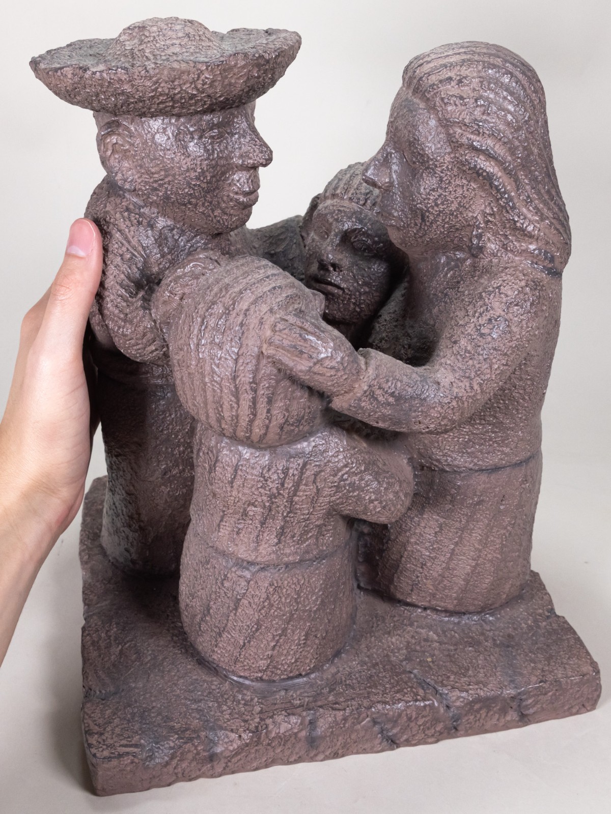 Vintage Mardonia Magaña Folk Art Mexican Family Reproduction Resin Sculpture