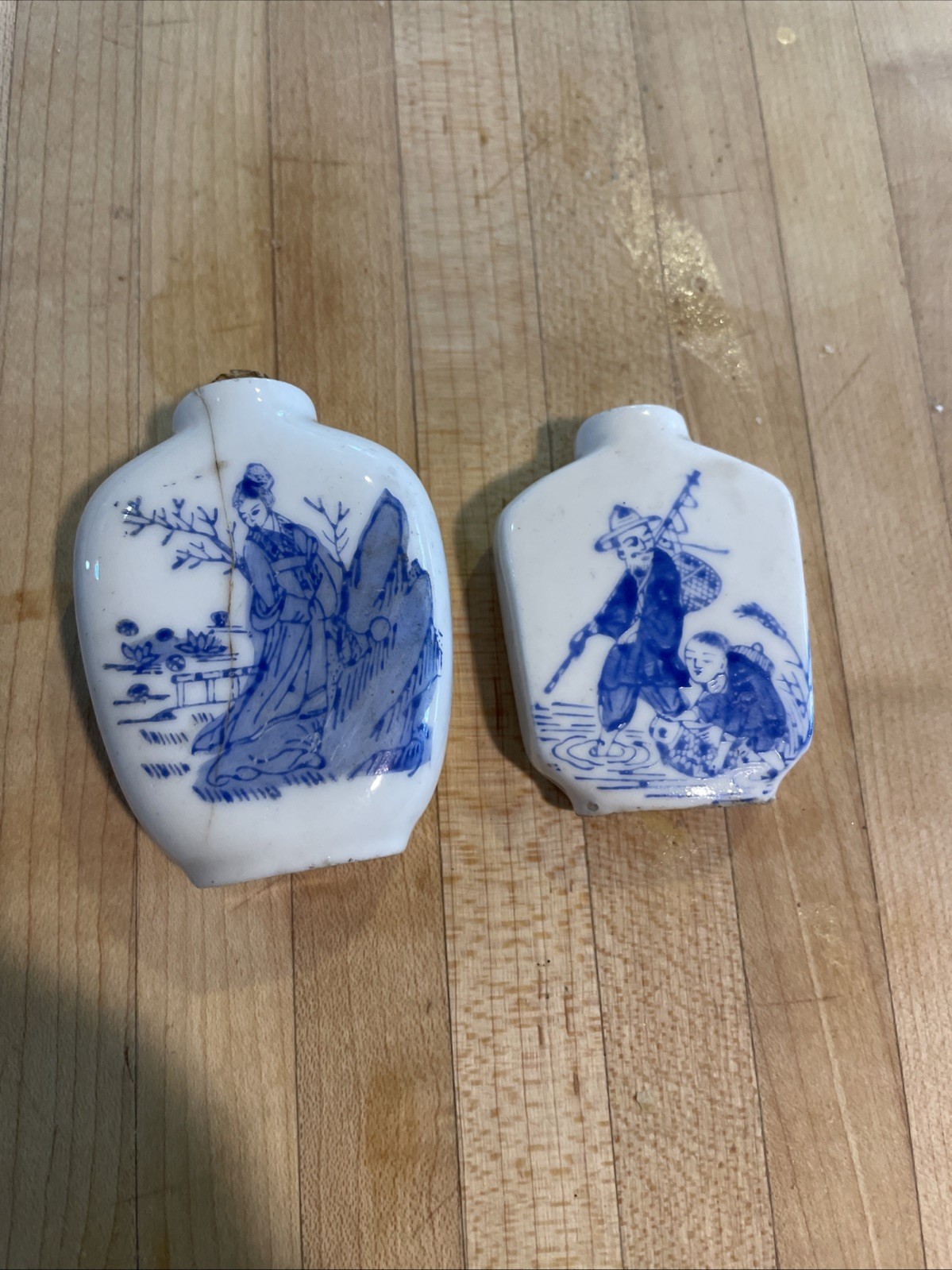 Pair Vintage Chinese Signed Blue and White Snuff Bottles Pair Vintage Chinese Signed Blue and White Snuff Bottles