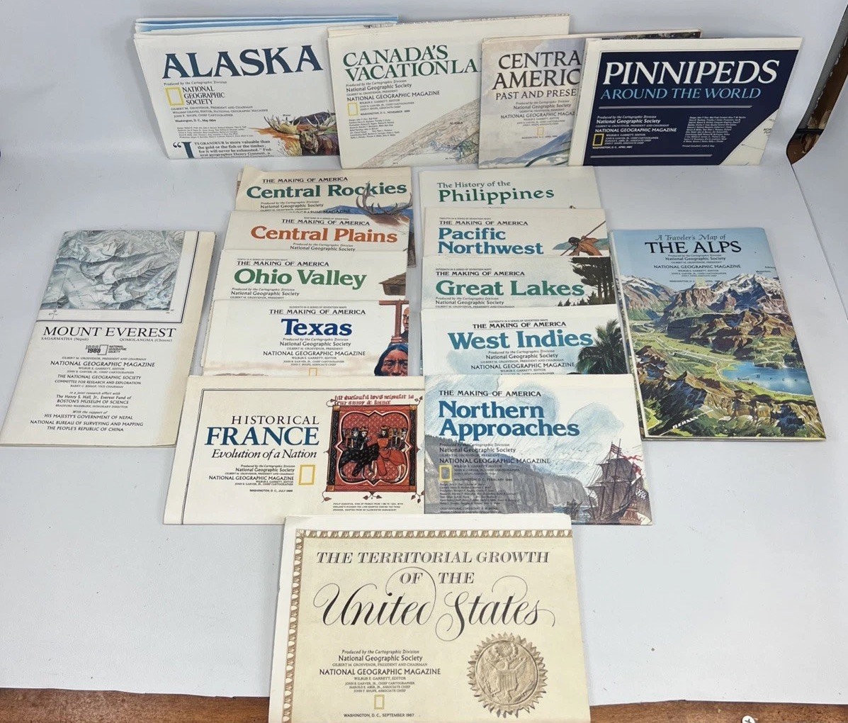 Vintage 1980s National Geographic Maps Making of America Series Lot of 17