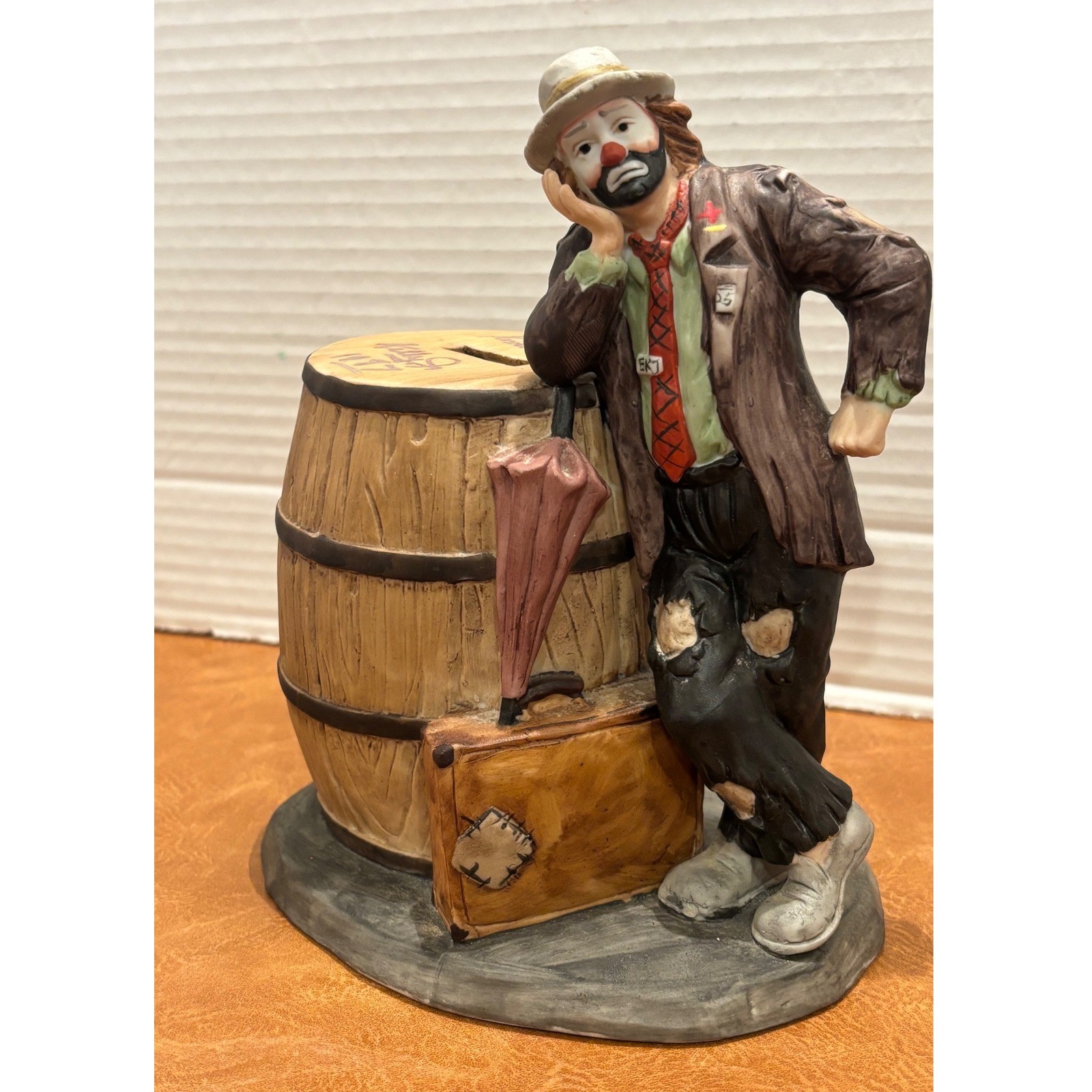 Emmett Kelly Jr Flambro Collection Weary Willie Clown Barrel Coin Bank 1987