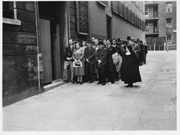 Italians Report To Police The queue at the Aliens Registration Off- Old Photo