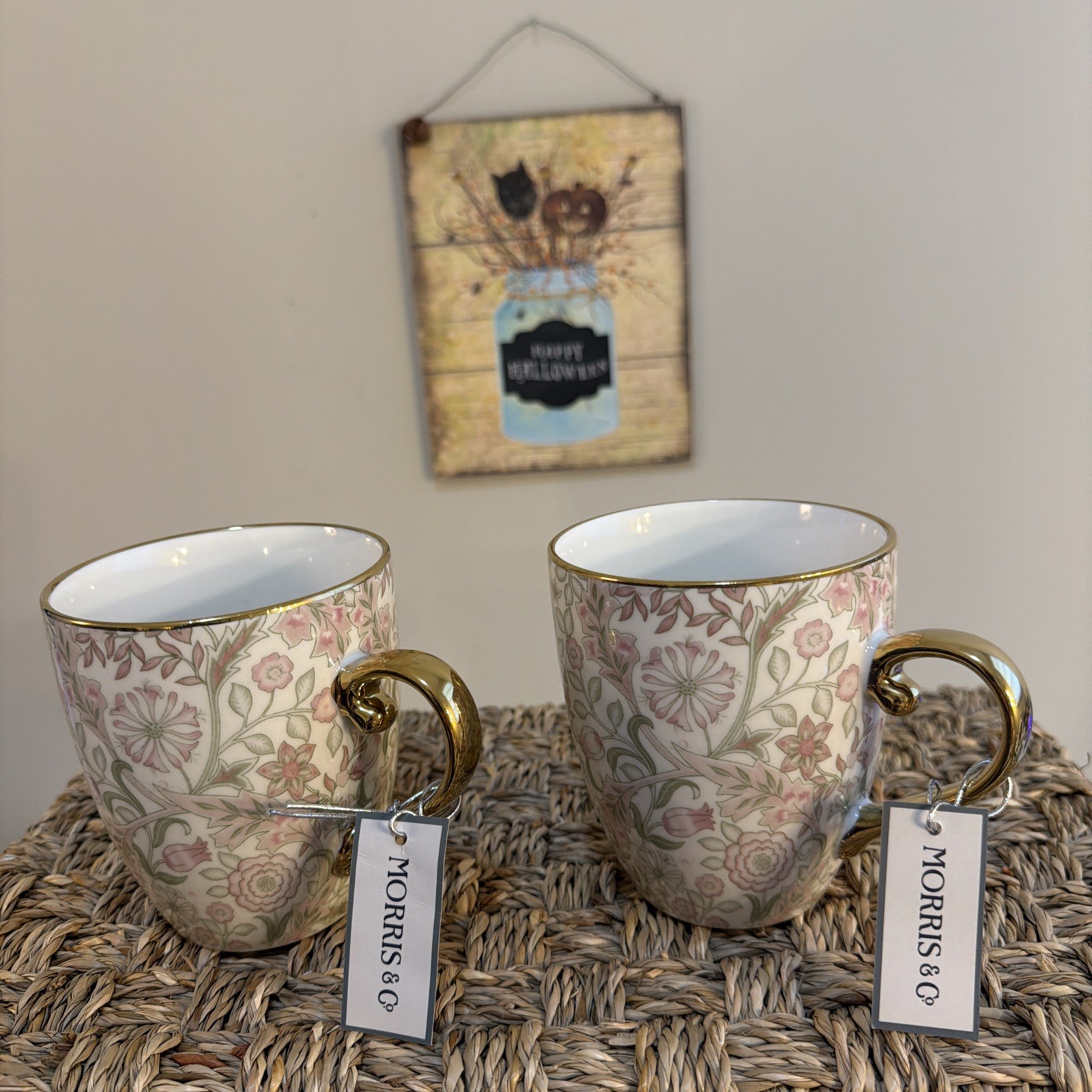 NWT~Morris & Co. Wilhemina Pink & Green Set Of 2 Premium Porcelain Coffee Mugs.