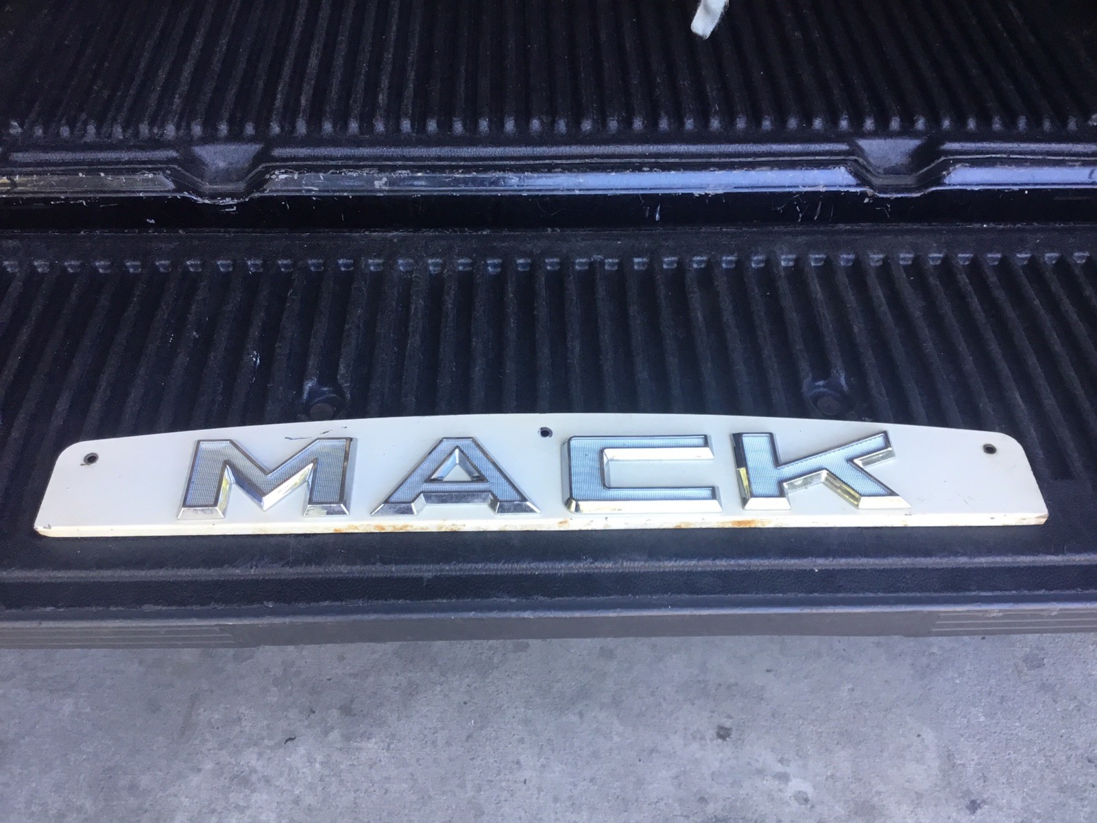 VTG MACK TRUCK OR SEMI CHROME LETTERS SET, EMBLEM HOOD TRIM PANEL  33” L