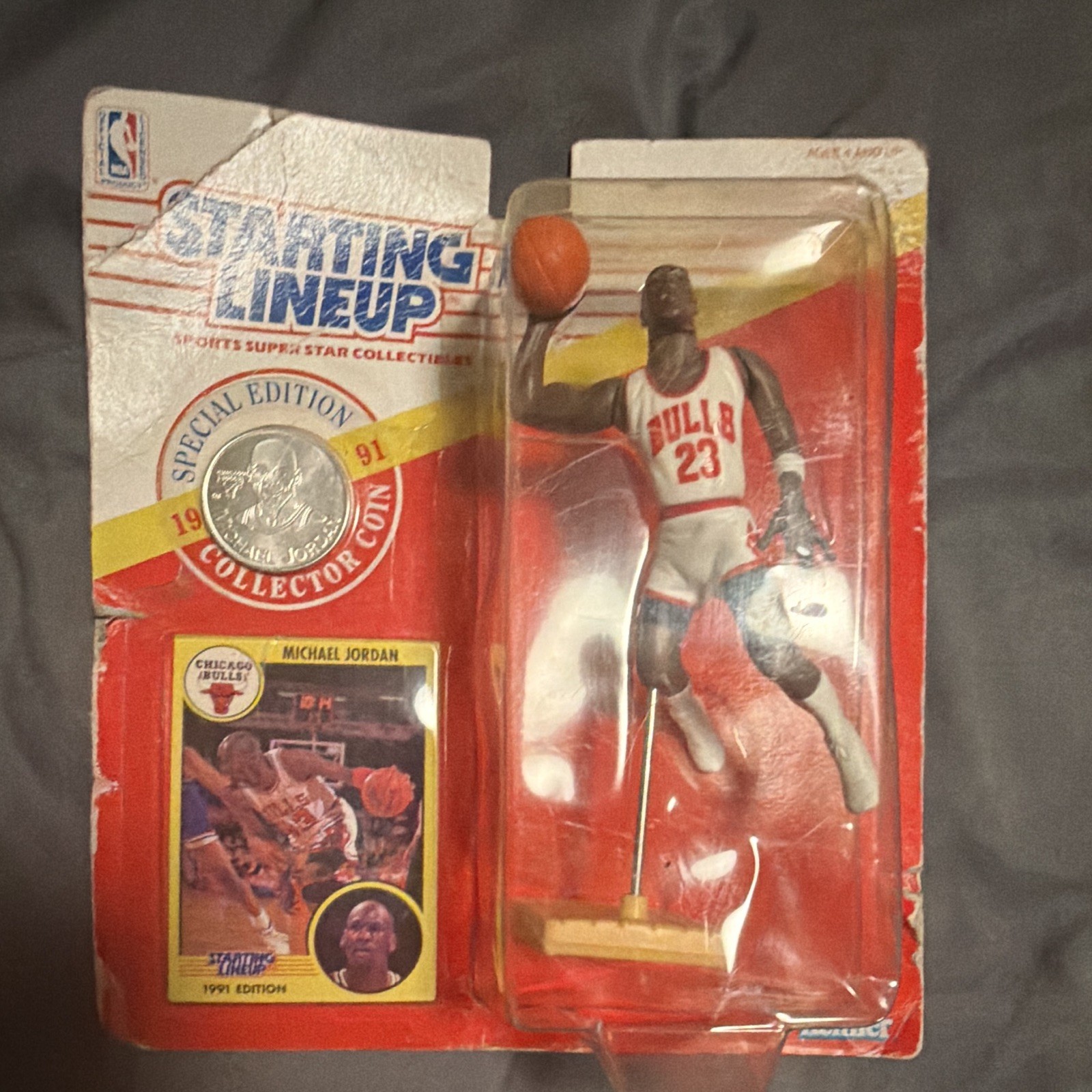 1991 Kenner Starting Lineup Michael Jordan Special Edition Figure Card Coin