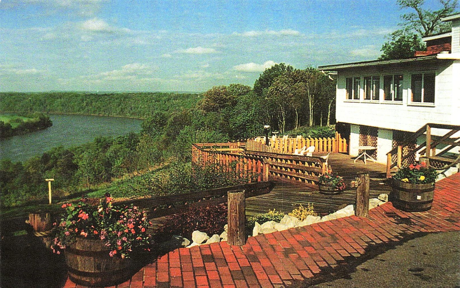 Leavenworth IN Indiana Ohio Rive The Overlook Restaurant Vtg Postcard 32A