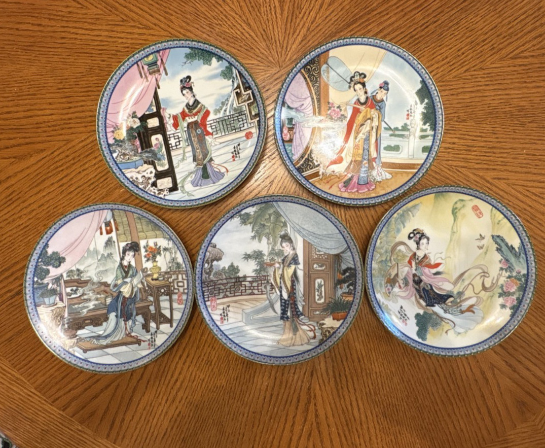 Vintage 1985 Chinese Collector Plates, 5 in set Imperial Jingdezhen