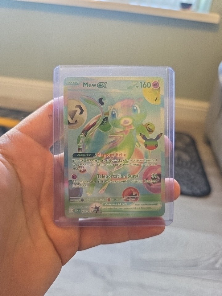 Pokémon TCG Mew ex 158/165 Futuristic Rare FUR 30th Anniversary Pokémon TCG Mew ex 158/165 Futuristic Rare FUR 30th Anniversary
