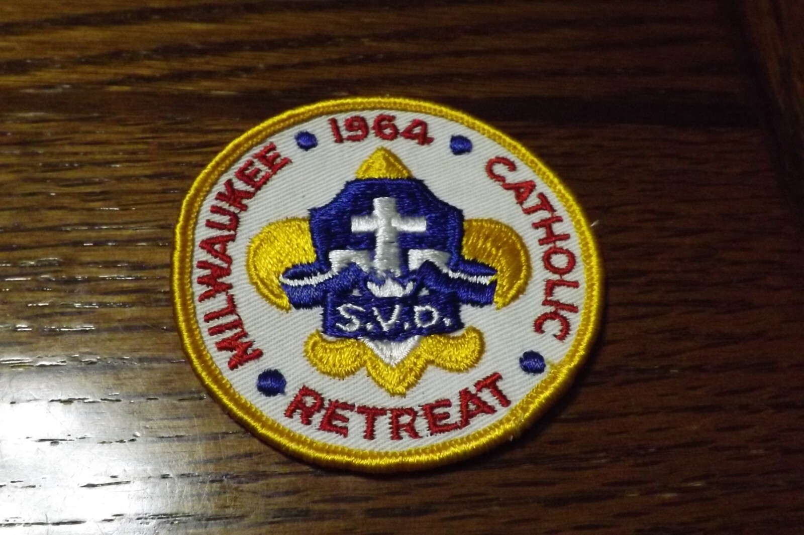 BOY SCOUT PATCH 1964 MILWAUKEE CATHOLIC RETREAT