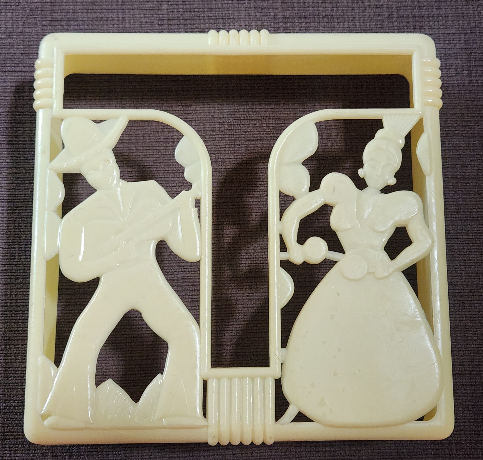 Vtg 1950s Cream Plastic Calypso Couple Dancer Wall Mount Napkin Holder Dispenser