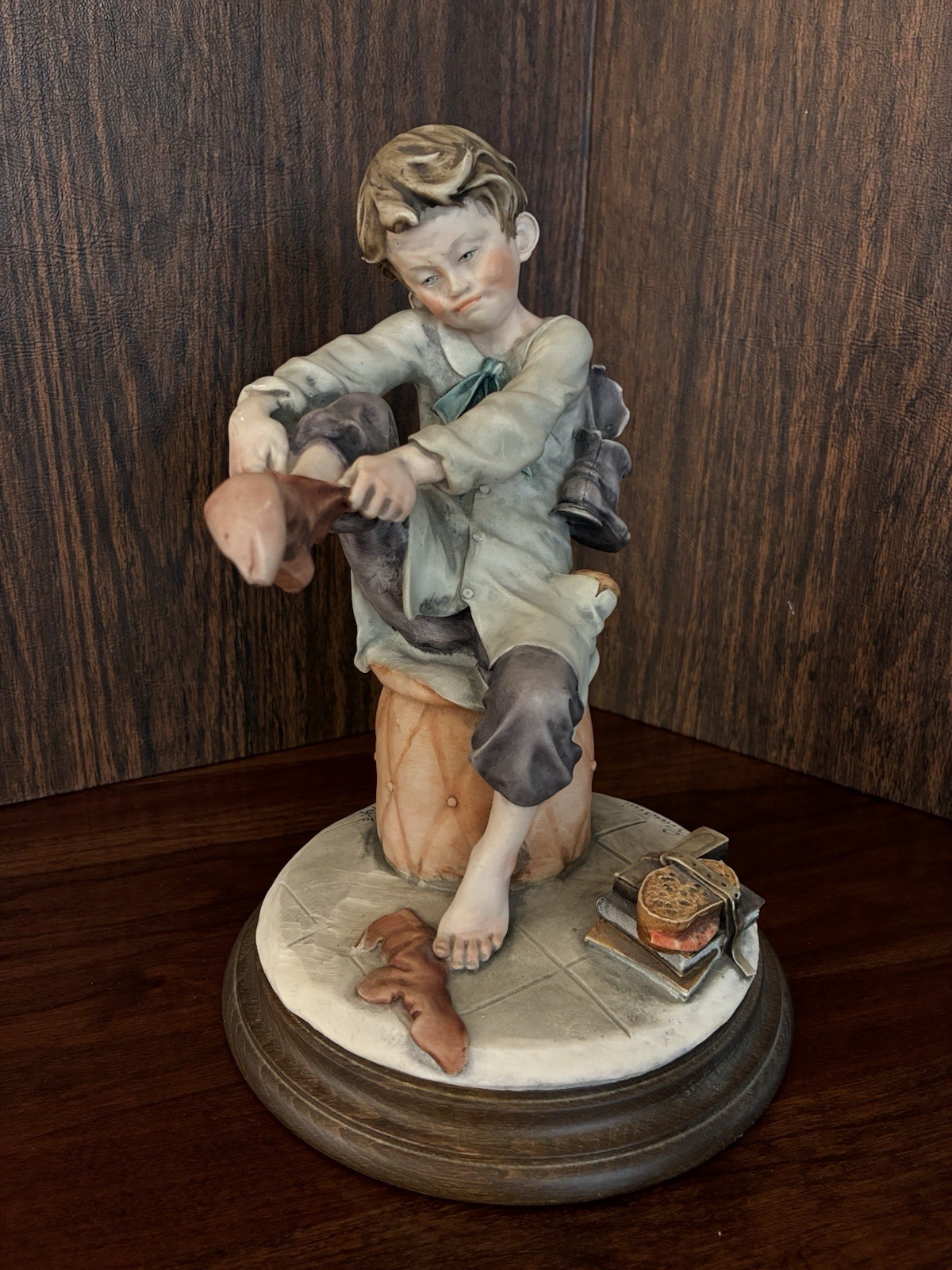 Vtg Giuseppe Armani Boy Put On Sock Figurine 