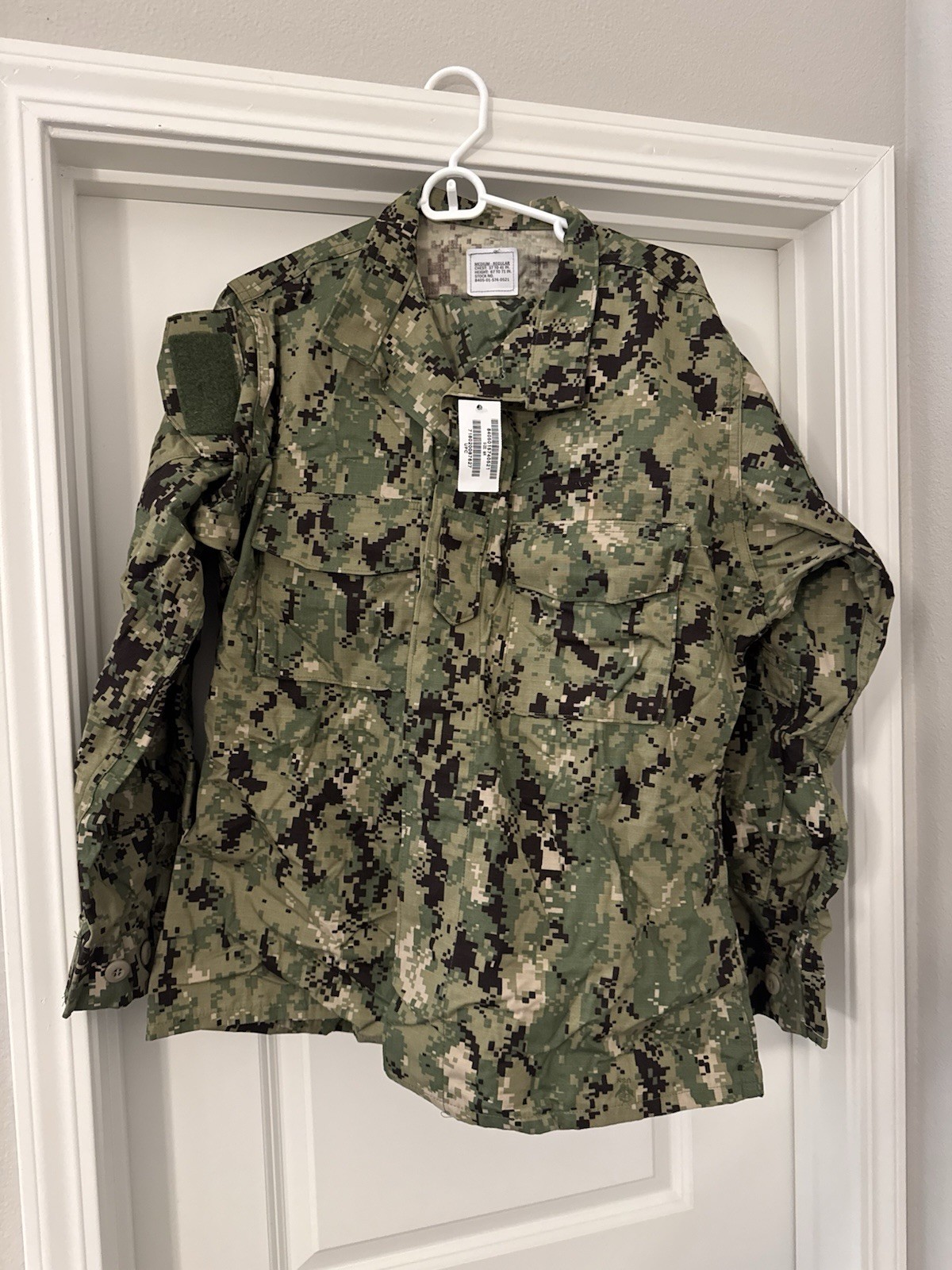 US NAVY NWU Type III Blouse and Trouser Men Size Medium Regular 