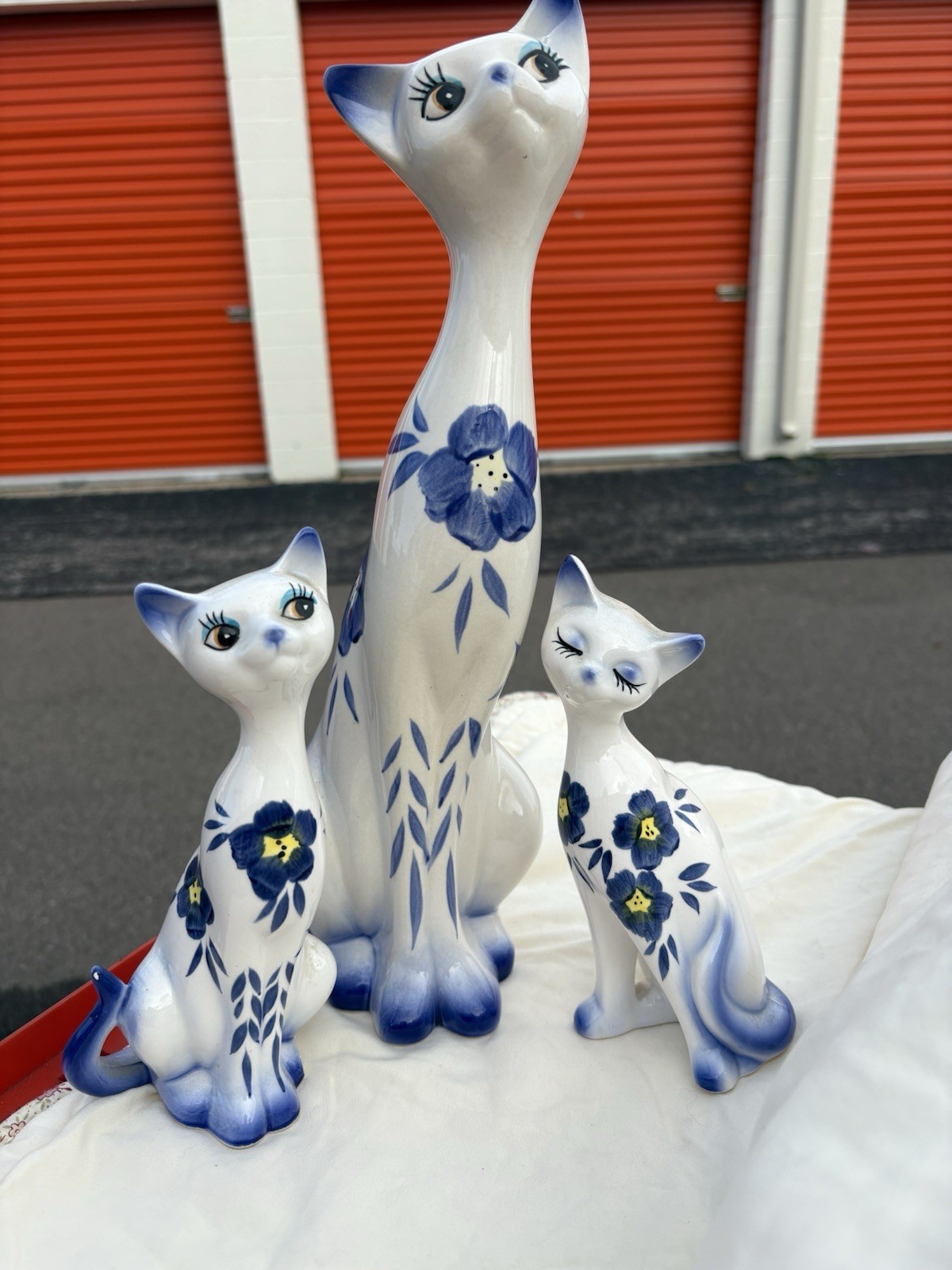 Vintage Long Neck Hand Painted Floral Cats Figurine Blue White 5”,6”,13” Tall