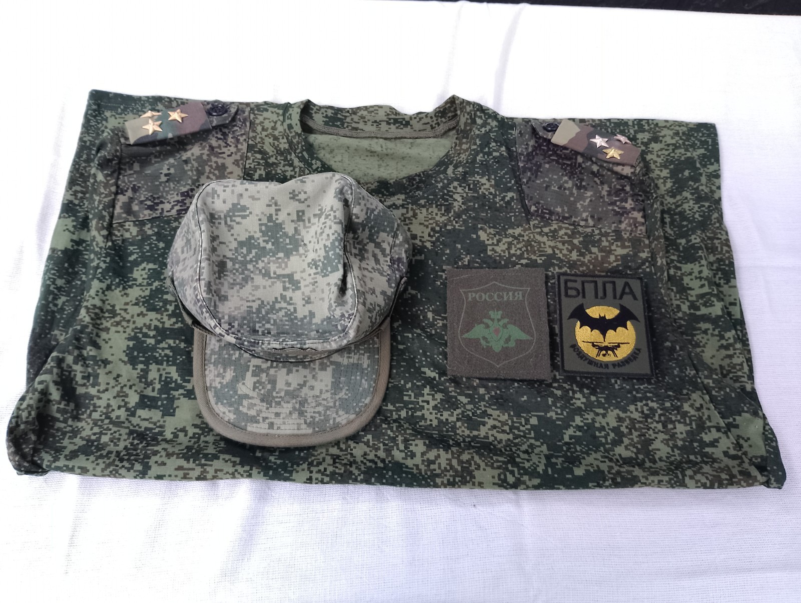 Russian Armed Forces, summer T-shirt and cap of an officer from the drone unit.