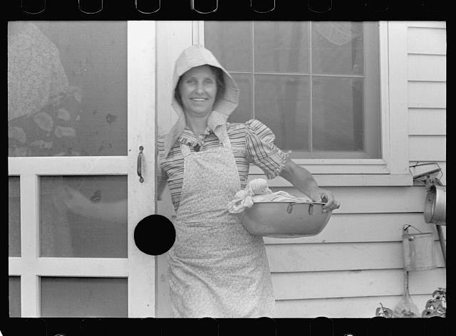 Photo:Indiana Wabash Farm Woman Apron Bonnet Farmhouse 1935-1942
