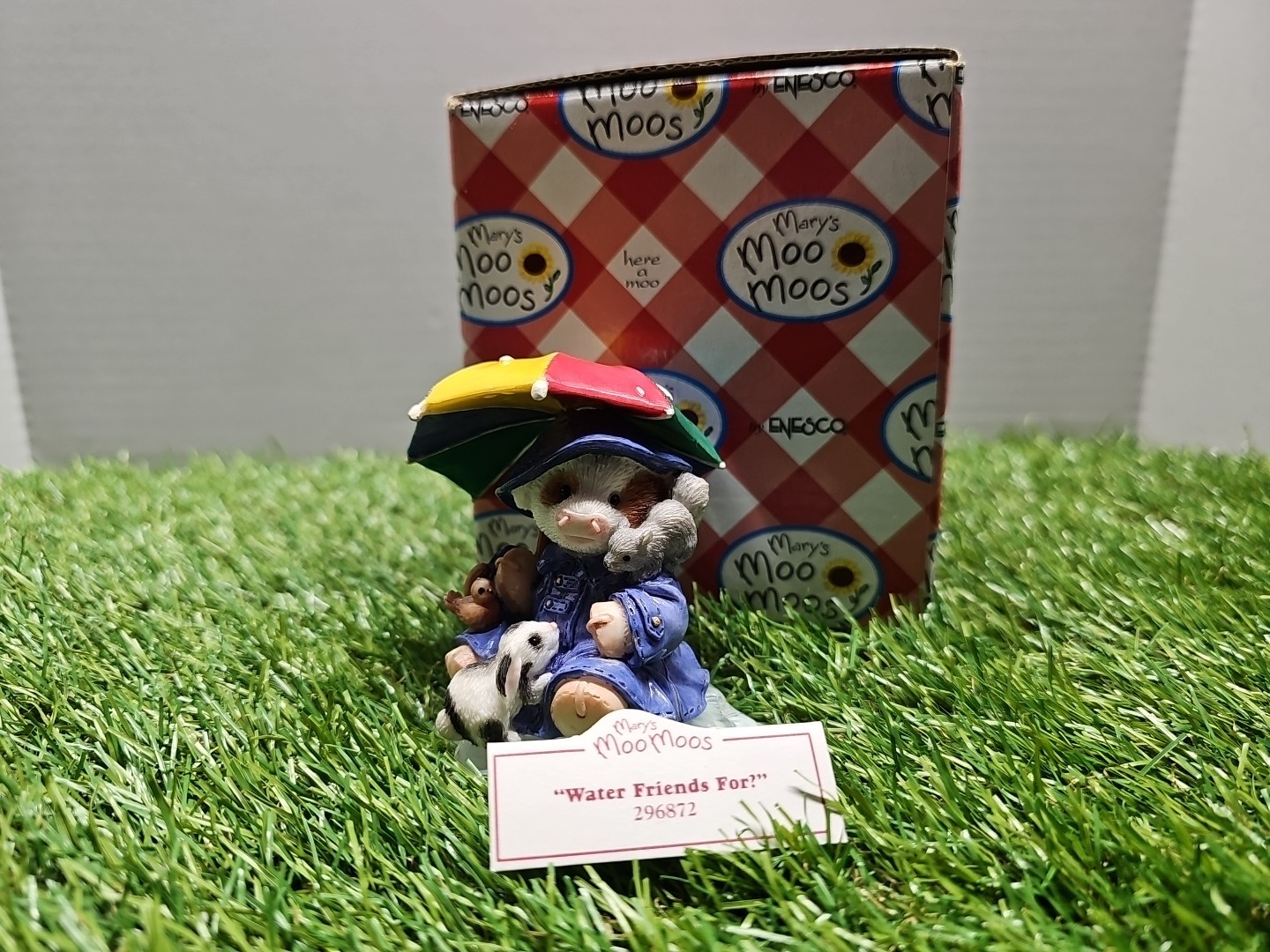 Vintage 1997 Enesco Mary\'s Moo Moos  \