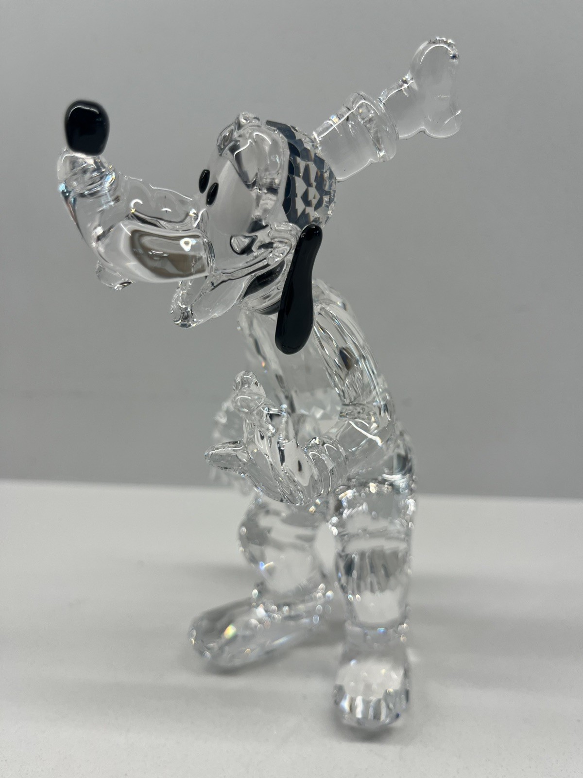 Swarovski Crystal Goofy Figurine Disney Showcase Collection #690716 New In Box