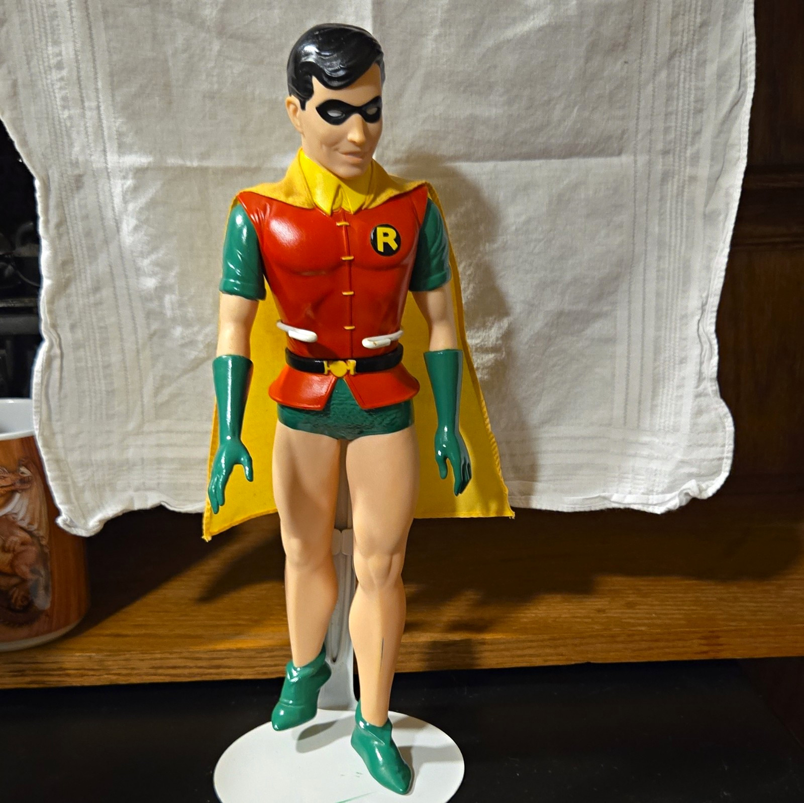 DC Robin 1:6 Plastic Figure w/ Yellow Fabric Cape - Batman Comic Book Hero