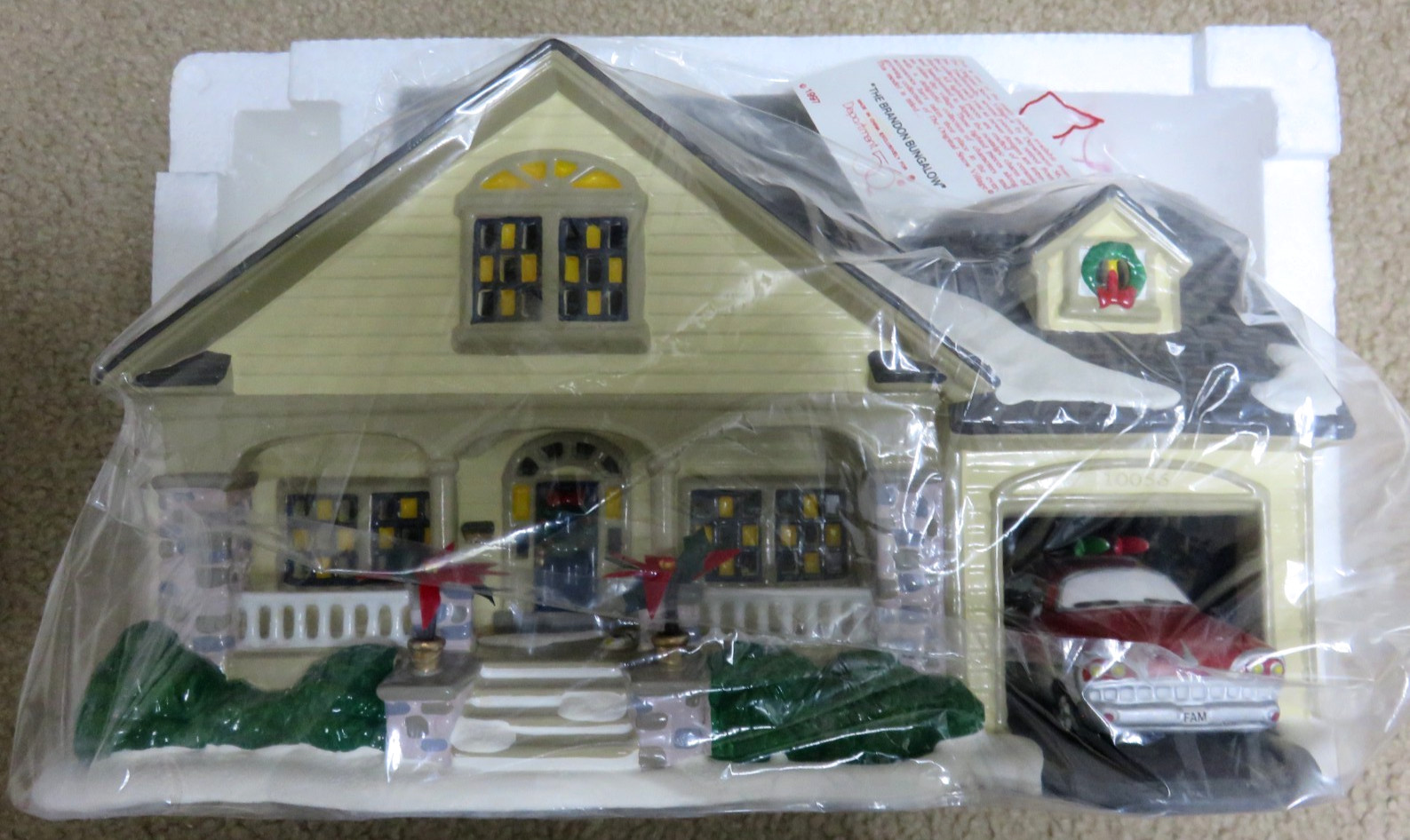 Retired Department 56 Snow Village Craftsman Cottage 54372 NIB Lighted Retired Department 56 Snow Village Craftsman Cottage 54372 NIB Lighted