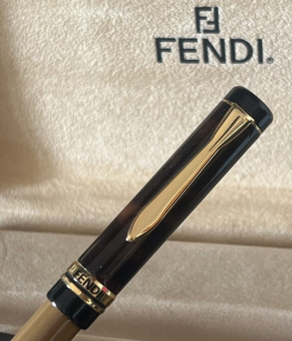 Fendi Pen Fountain Pen IN Lacquer Beige With Hood Effect Wood IN Cartridge