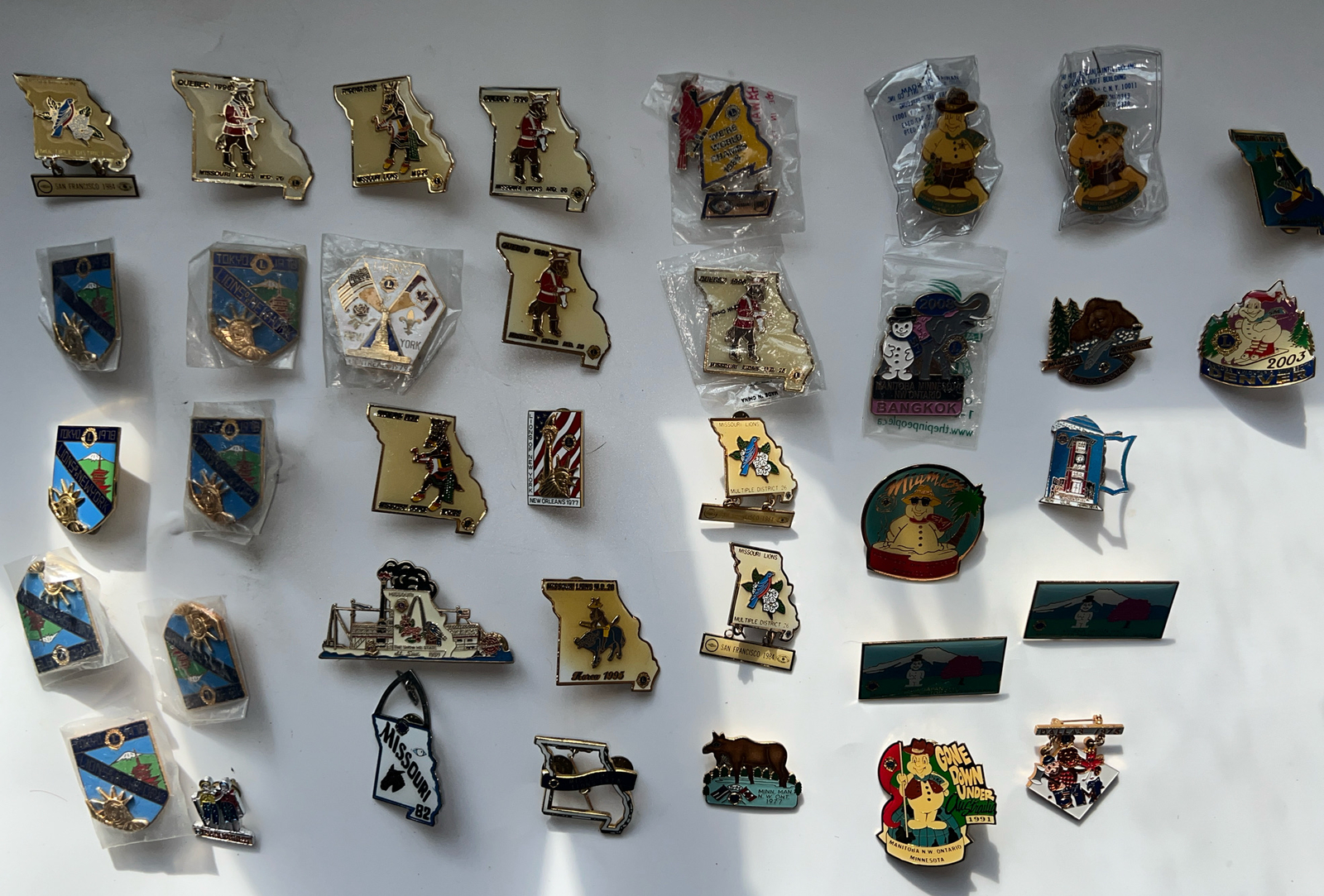 47 Lions Club Pins New York Missouri Nebraska Minnesota Pins 70s 80s 90s 2000s