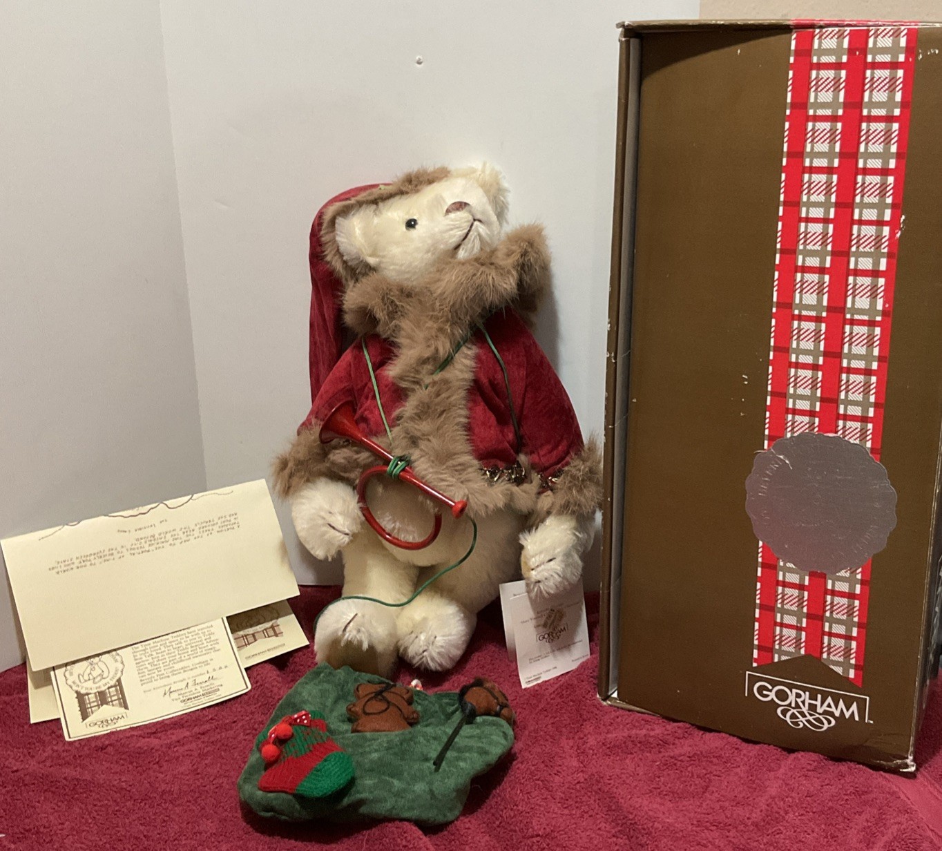 Vintage GORHAM’s Kristobear Kringle 1568 (1986)
