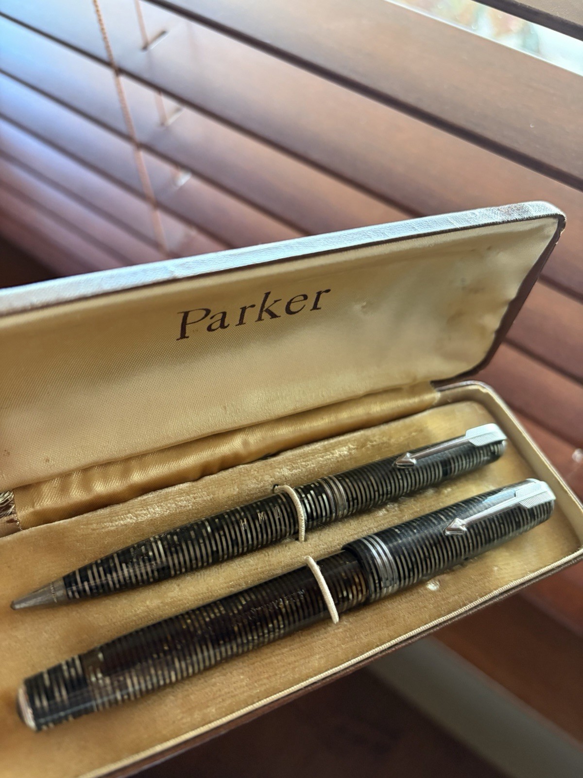 Rare 1934 Parker Vacumatic Fountain Pen Set Golden Brown Pearl 2-tone Arrow Nib