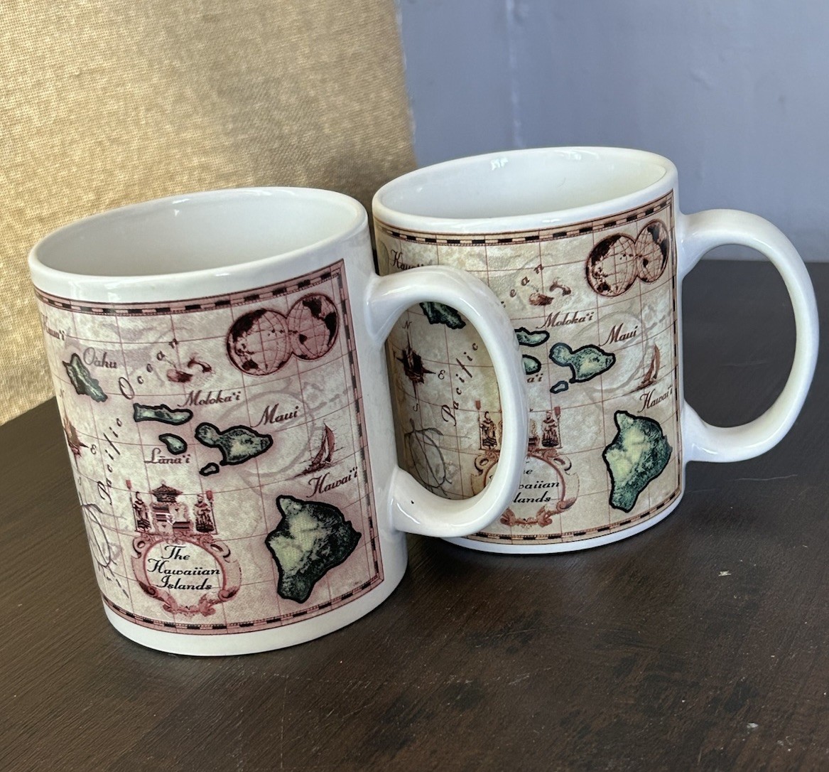 Ron Croci Artwork Vintage 1996-99 Map Of Hawaiian Islands 2 Coffee Mugs Cups