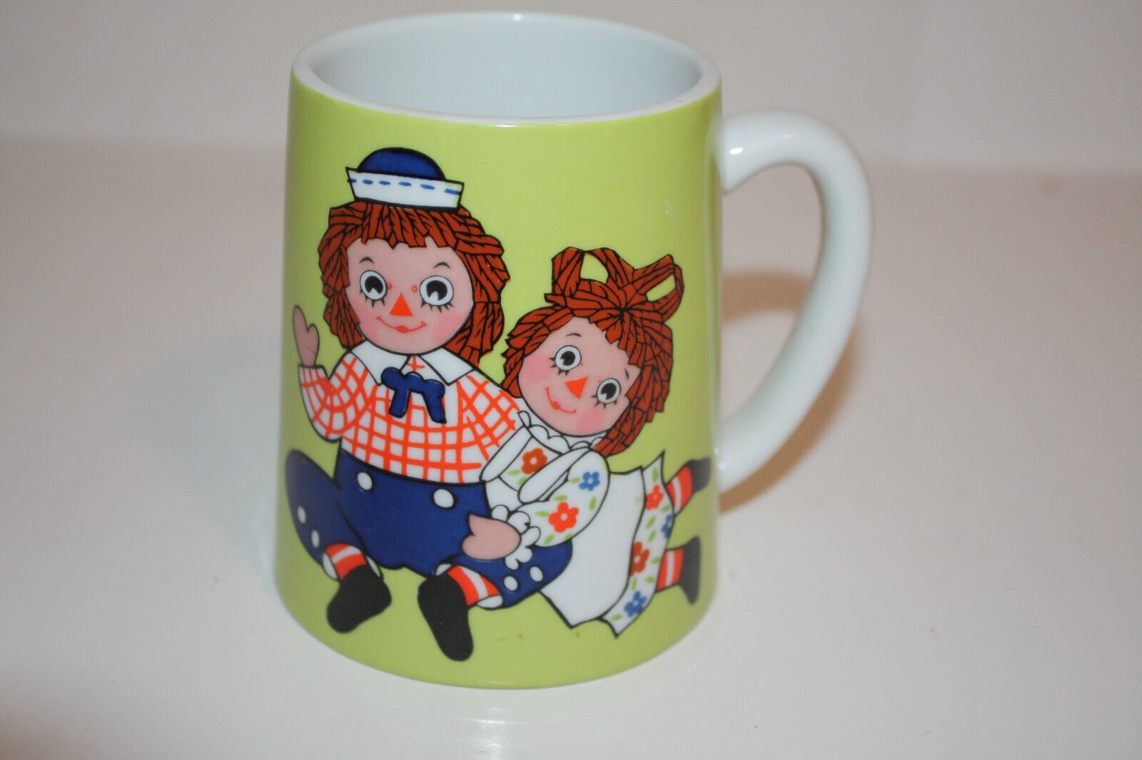 VINTAGE 1971 RAGGEDY ANN & ANDY MUSIC BOX MUG BOBBS-MERRIL