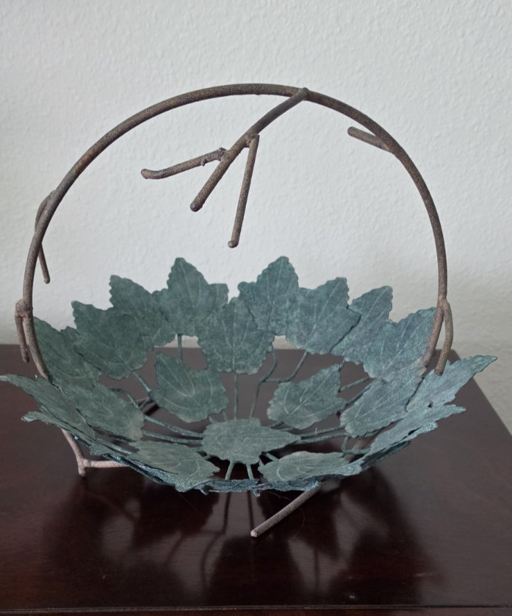Basket Wire Metal Patina Leaves On Bottom 10\