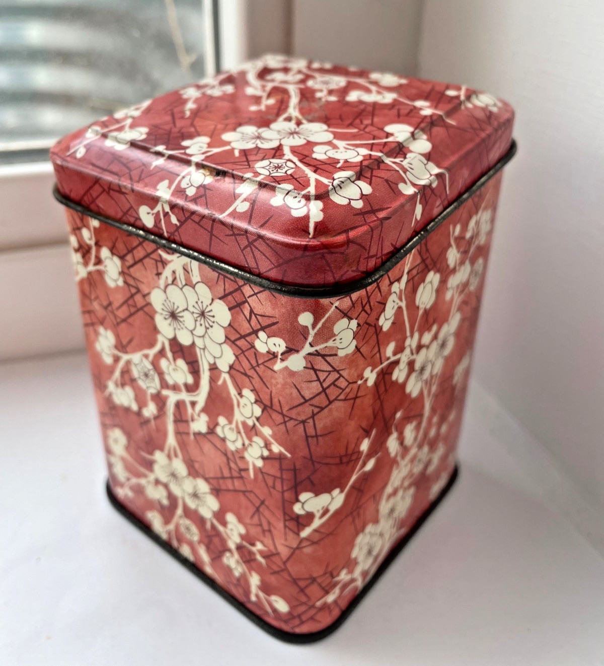 Vintage 60s Collectible Floral Daher Tin made in England cherry blossoms 4” tall