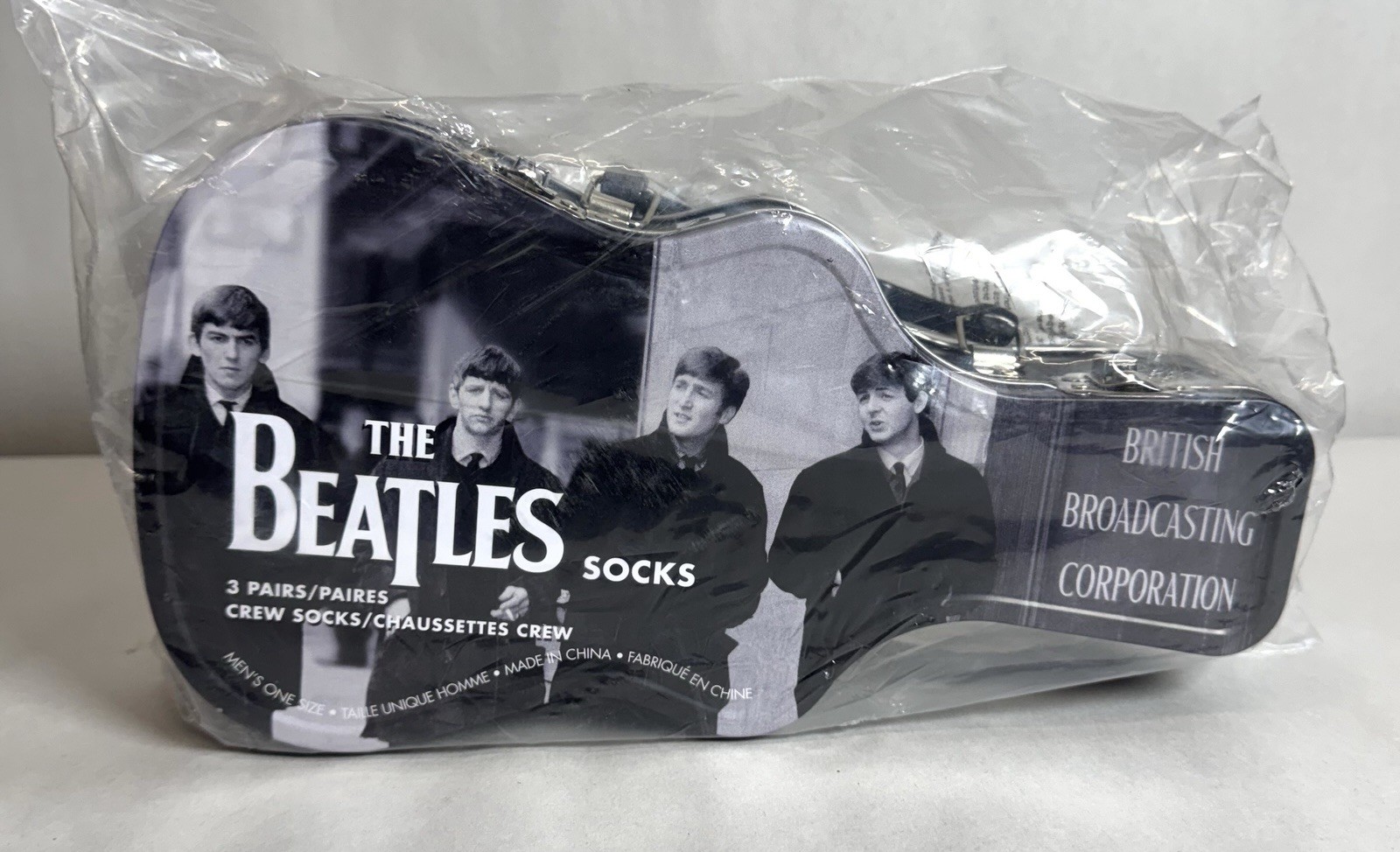 The Beatles Metal Guitar-Shaped Lunchbox Tin w/3 Pairs Crew Socks Set New