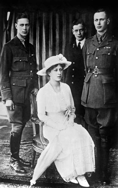 English royal family circa 1917 princess Mary her brothers future - Old Photo
