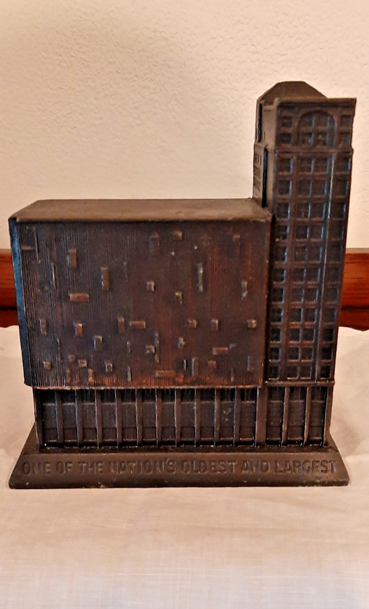 DADE FEDERAL SAVINGS BANK, MIAMI, FL SOUVENIR BUILDING PROMO BANK [BANTHRICO]