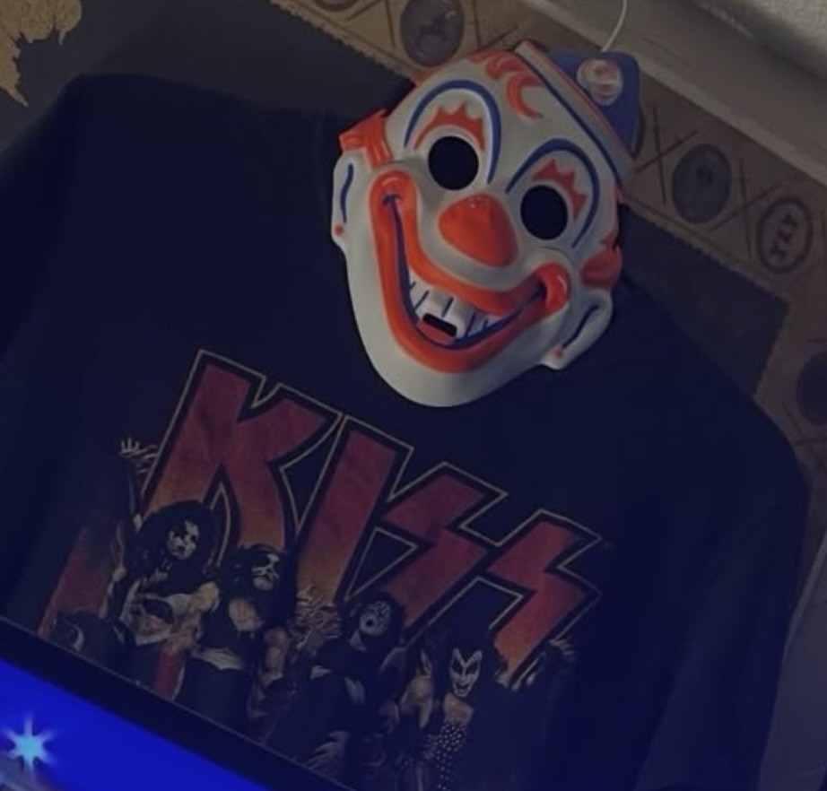 Halloween Rob Zombie\'s YOUNG MICHAEL MYERS CLOWN MASK CHILD SIZE & KISS T-shirt