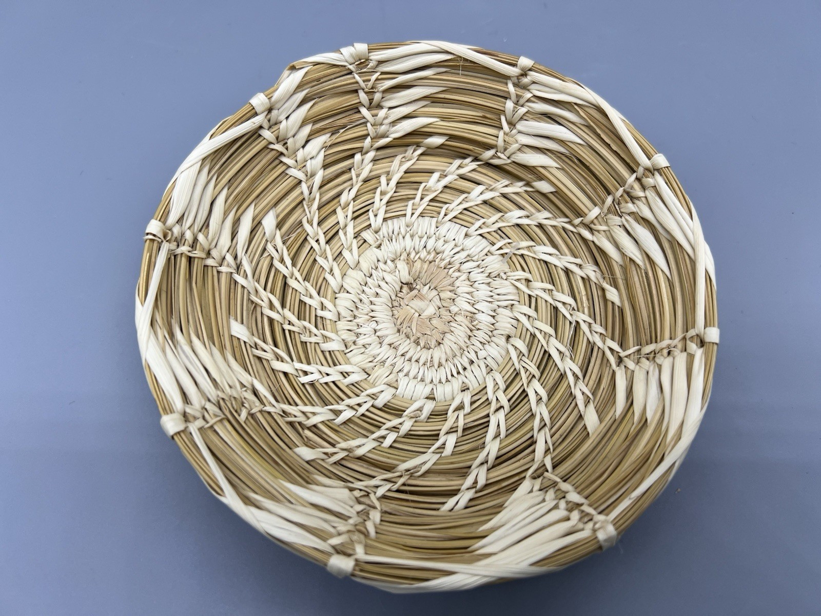 VTG Tohono O'odham Papago Arizona 6.5” Hand Woven Basket by Virginia Thomas