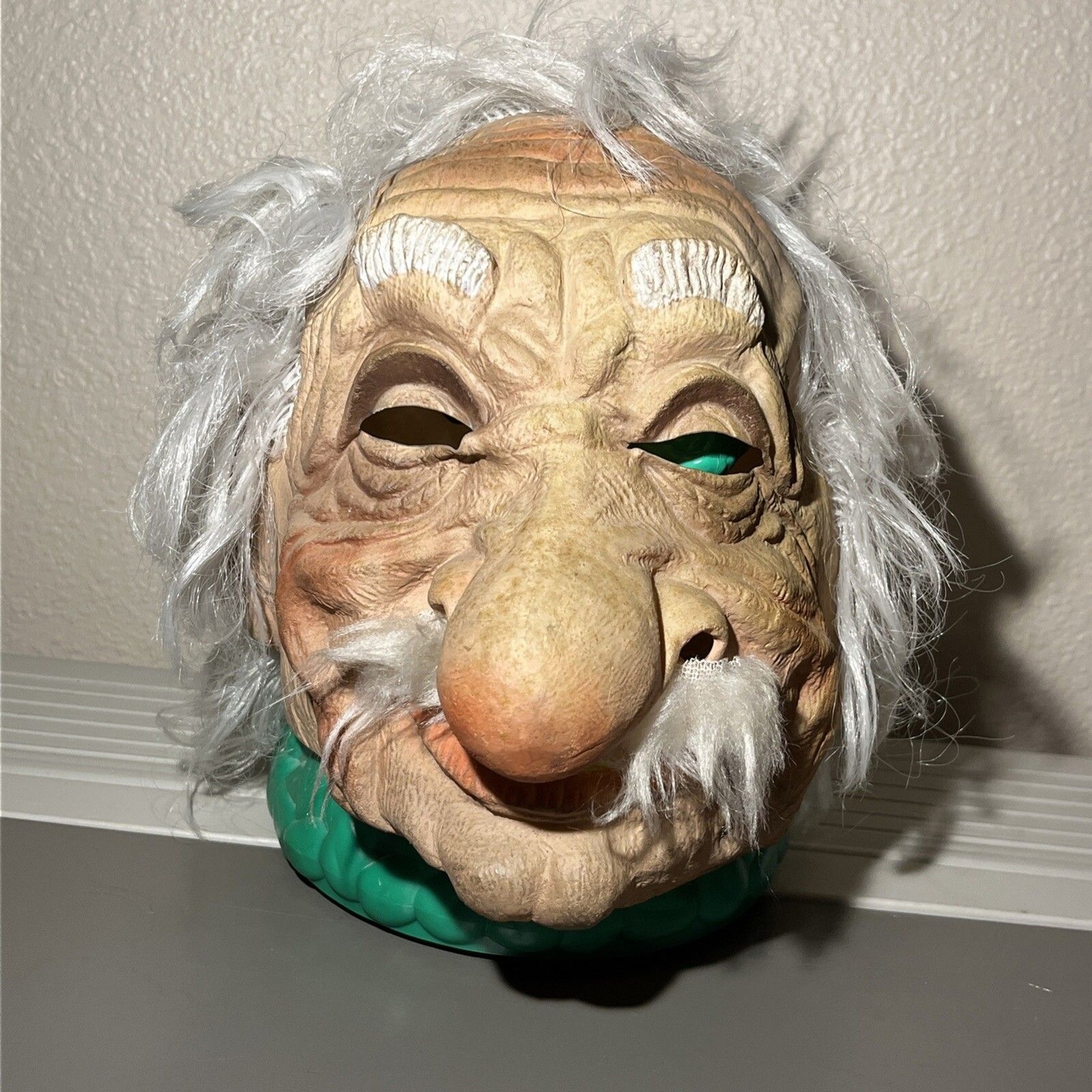 Vintage Cesar 81 Albert Einstein Mask Rubber Latex Halloween Mask Rare 