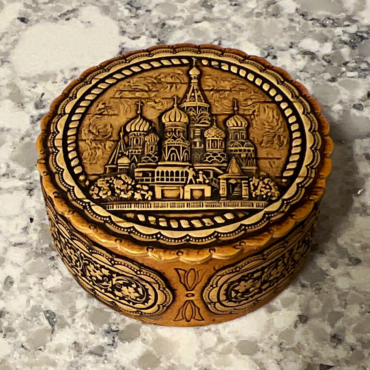 Vintage Russian Lacquered Wood Trinket Box St Basil’s Cathedral Moscow Signed