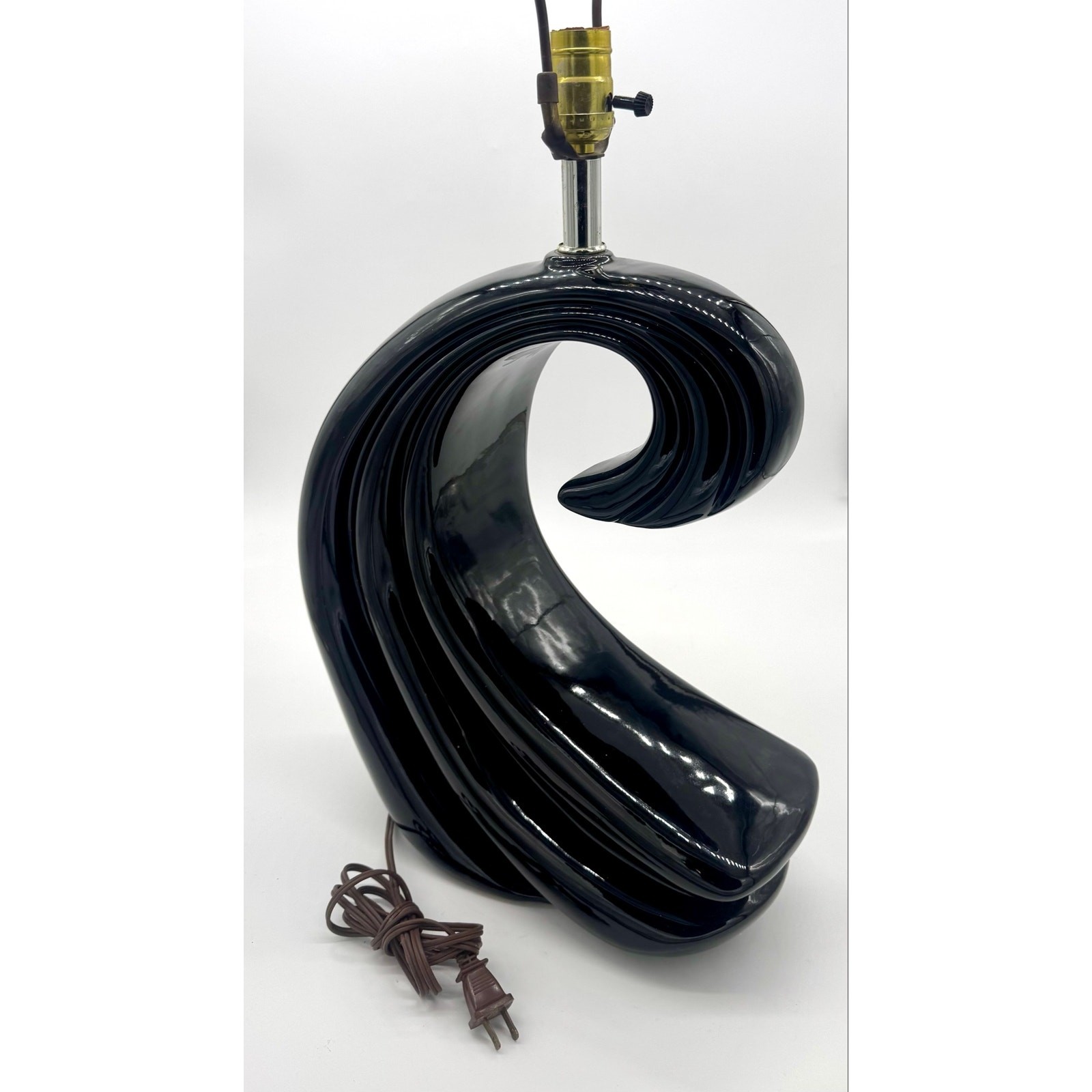Vintage 1980s Postmodern Black Ceramic Wave Swirl Sculptural Table Lamp 21\