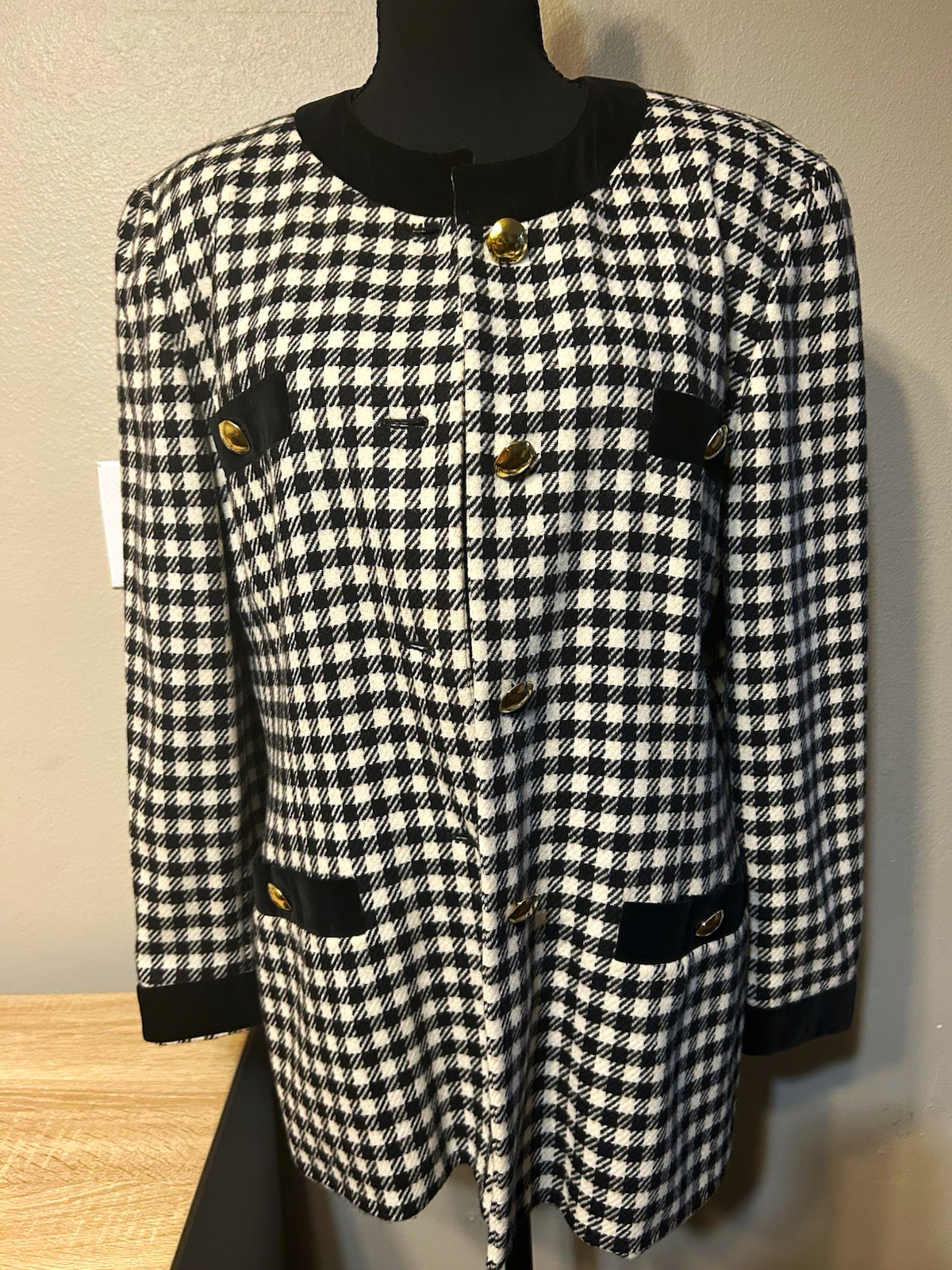 Vintage ESCADA Margaretha Ley Size 42 Wool Cashmere Houndstooth Jacket Germany