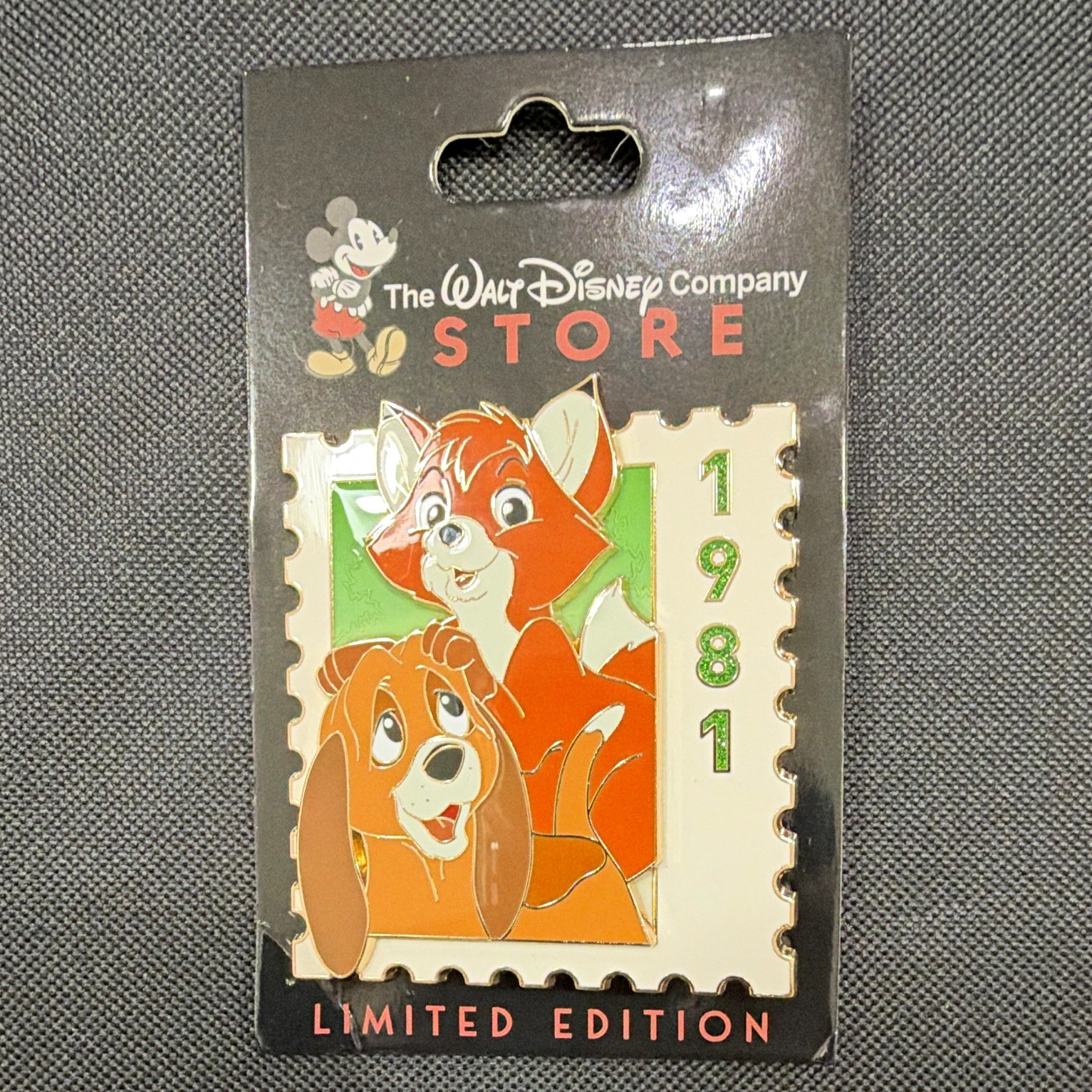 The Walt Disney Company Store LE 500 1981 The Fox and the Hound Pin