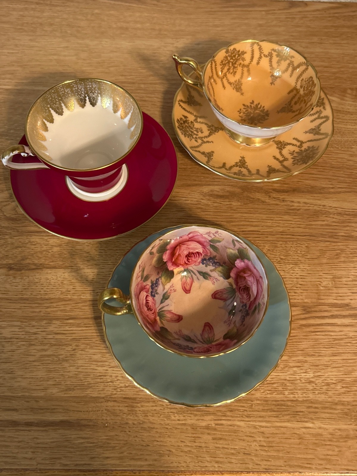 3 Rare Cup & Saucers Aynsley 1031 Cabbage Rose & 1713 Red Gold & Coalport AD1750