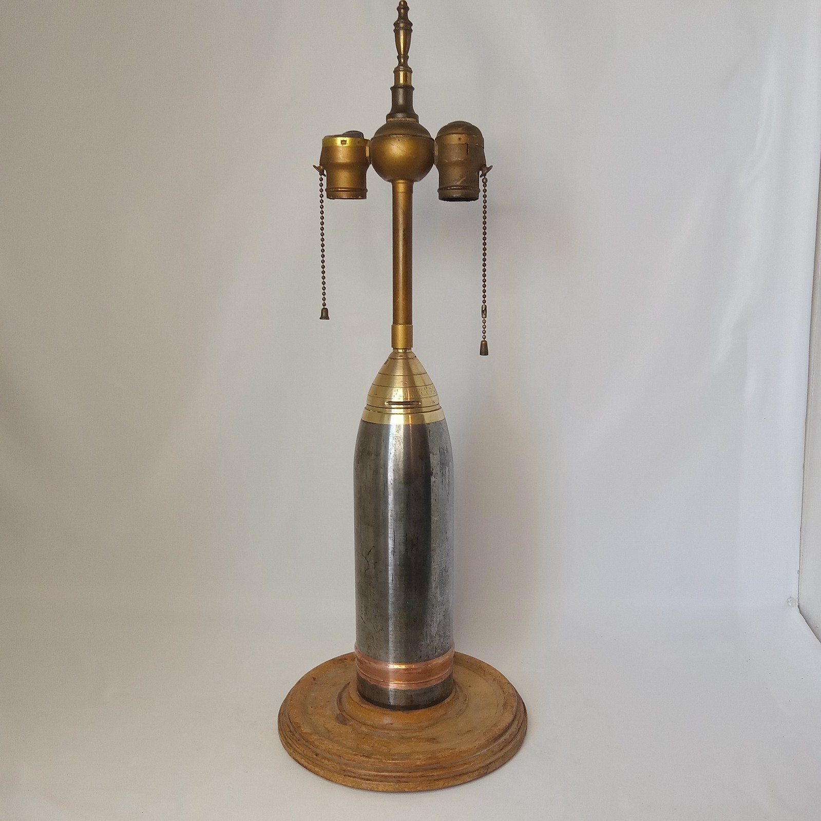 Nice WW1 British QF 18 Pounder Artillery Shell Trench Art Lamp Needs Repair