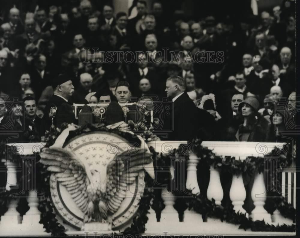 1929 Press Photo Herbert Clark Hoover being inaugurated by Chief Justice Taft